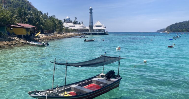 Malesia. Perhentian, ma non per tutti